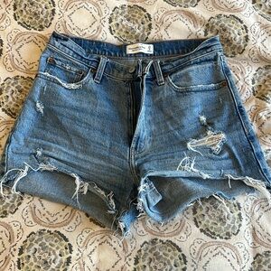 Women’s Abercrombie High Rise 4” shorts blue denim (size 27/4)
